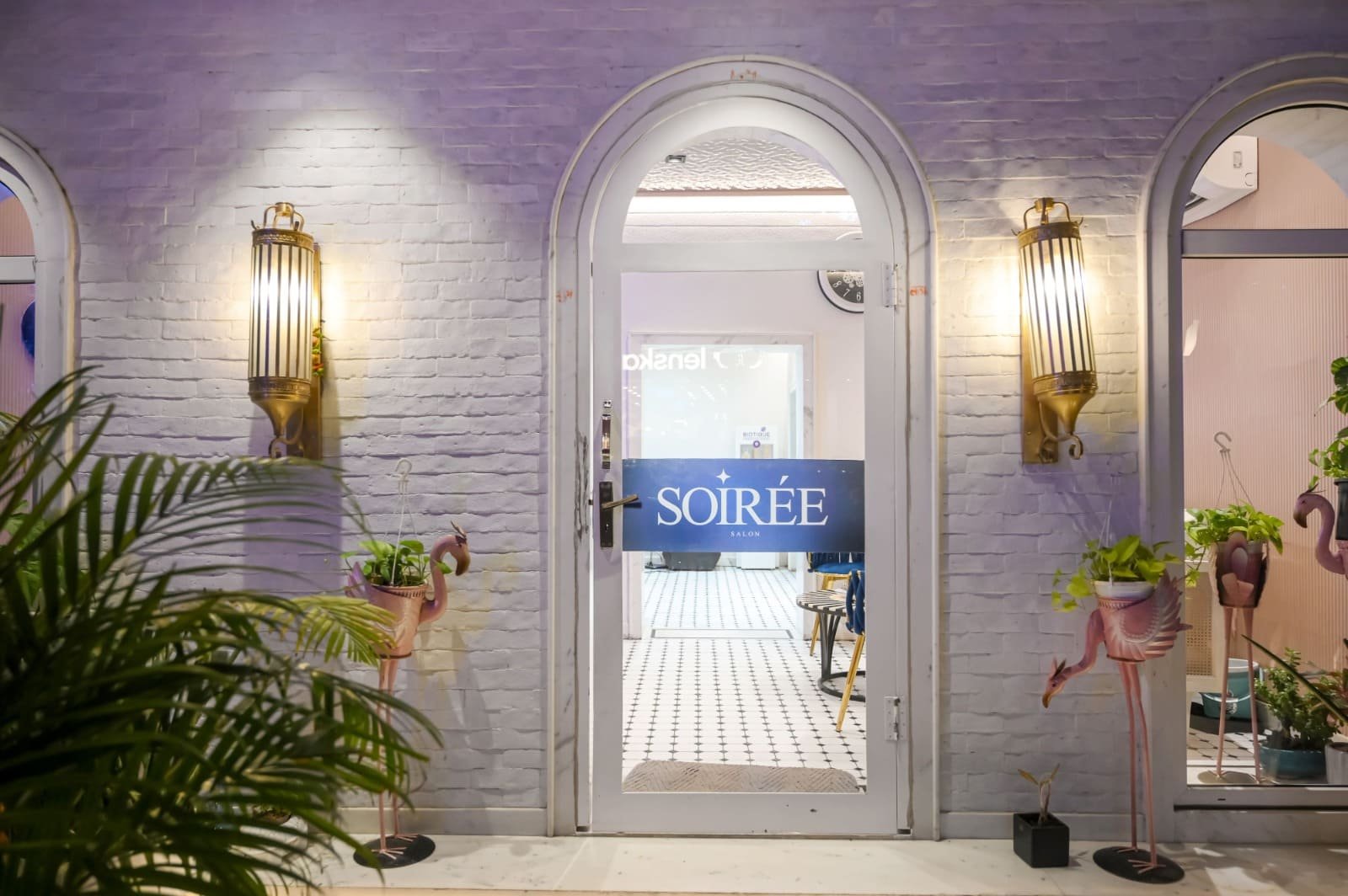C Scheme,Soiree Saloon